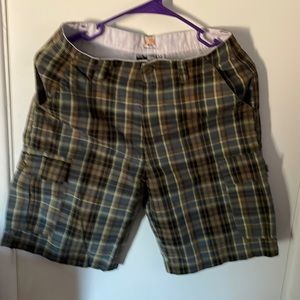 NWOT Pacific Blue cargo shorts in great condition size 14 in boys.
